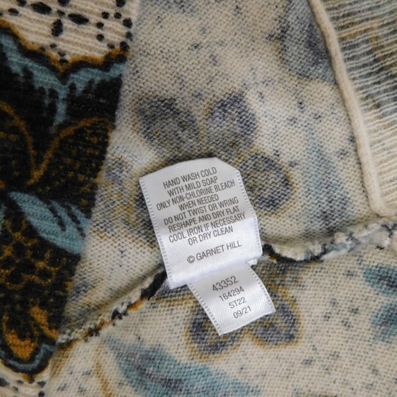 GARNET HILL Cashmere Floral V Neck Sweater Pullover Dolman Knit Cottage Small - Picture 11 of 12